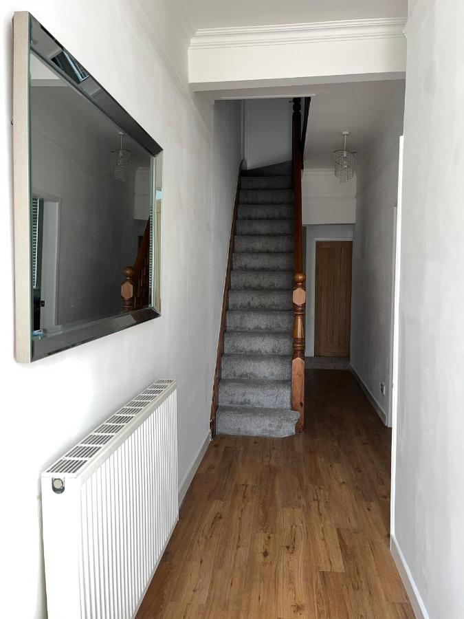 הוילה לאנבריס 4-6 Guests In Centre Location With Stunning Views מראה חיצוני תמונה